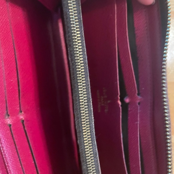 ๐บ Louis Vuitton Monogram Clemence Zippy Long Wallet Fuchsia Pink Interior - Picture 9 of 14